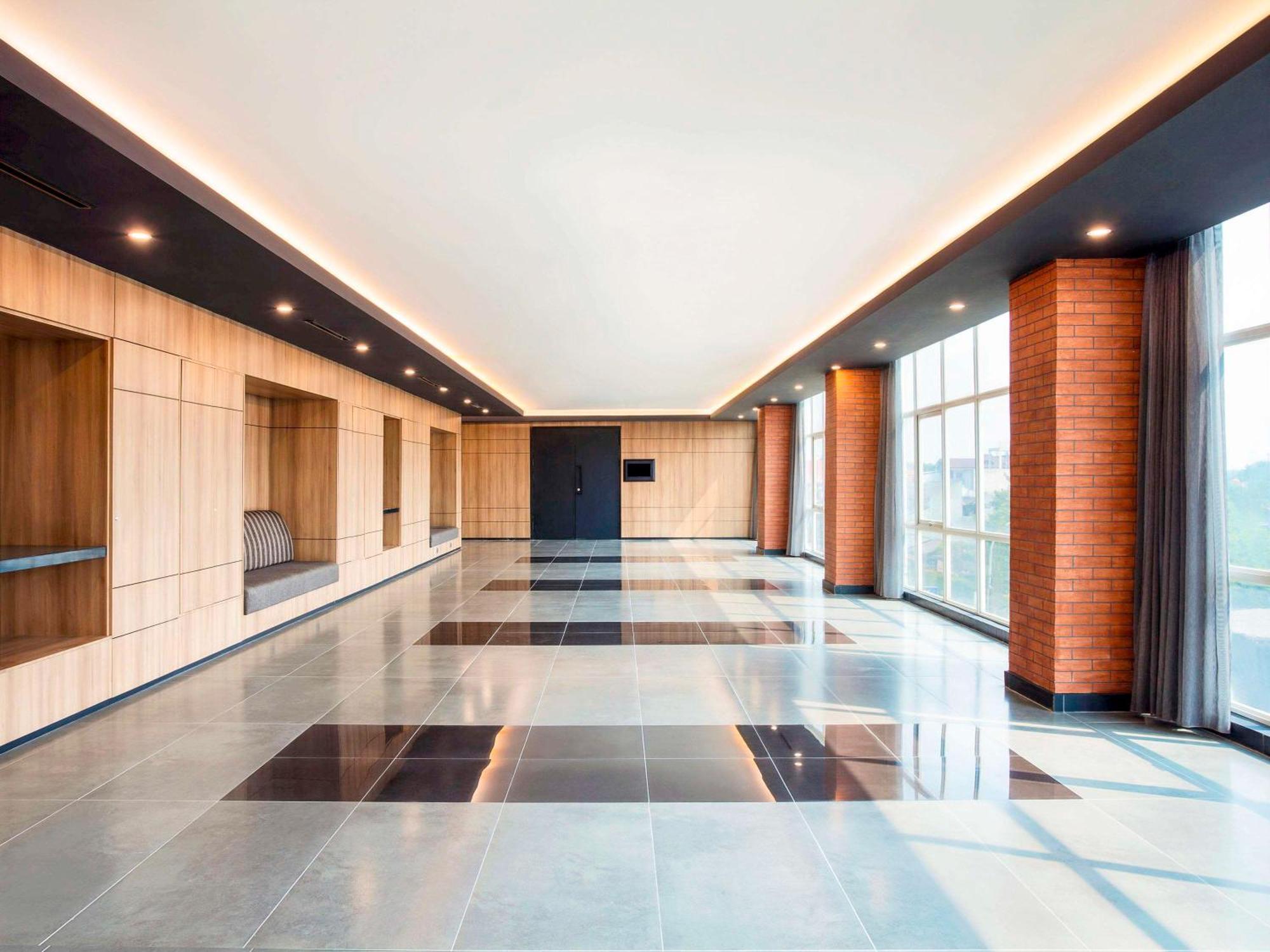 Ibis Styles Bekasi Jatibening Hotel Exterior photo