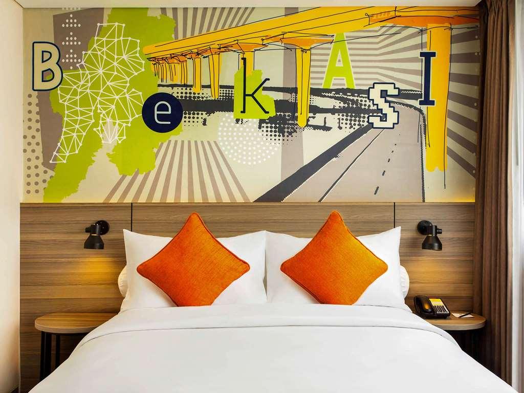 Ibis Styles Bekasi Jatibening Hotel Room photo